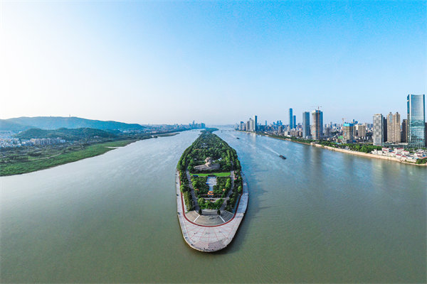 長(zhǎng)沙戰(zhàn)略咨詢公司如何幫傳統(tǒng)企業(yè)突破發(fā)展瓶頸實(shí)現(xiàn)轉(zhuǎn)型？
